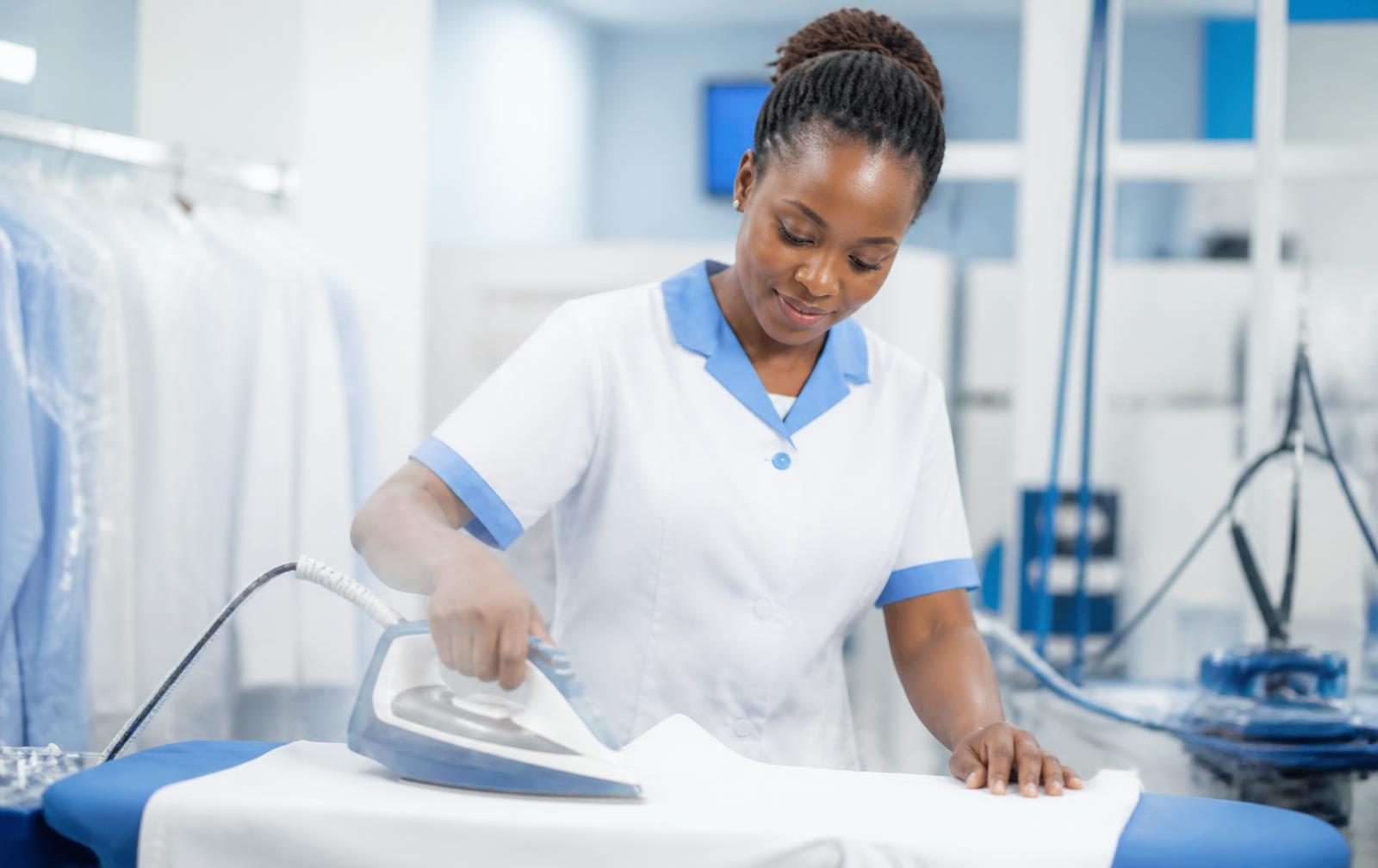 Repassage professionnel chez LABUNE Pressing